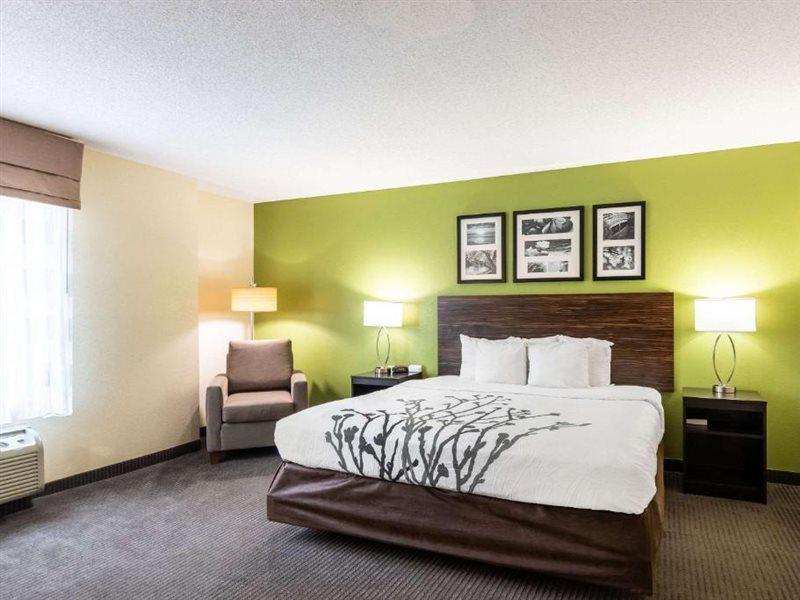 Comfort Inn Емпория Екстериор снимка