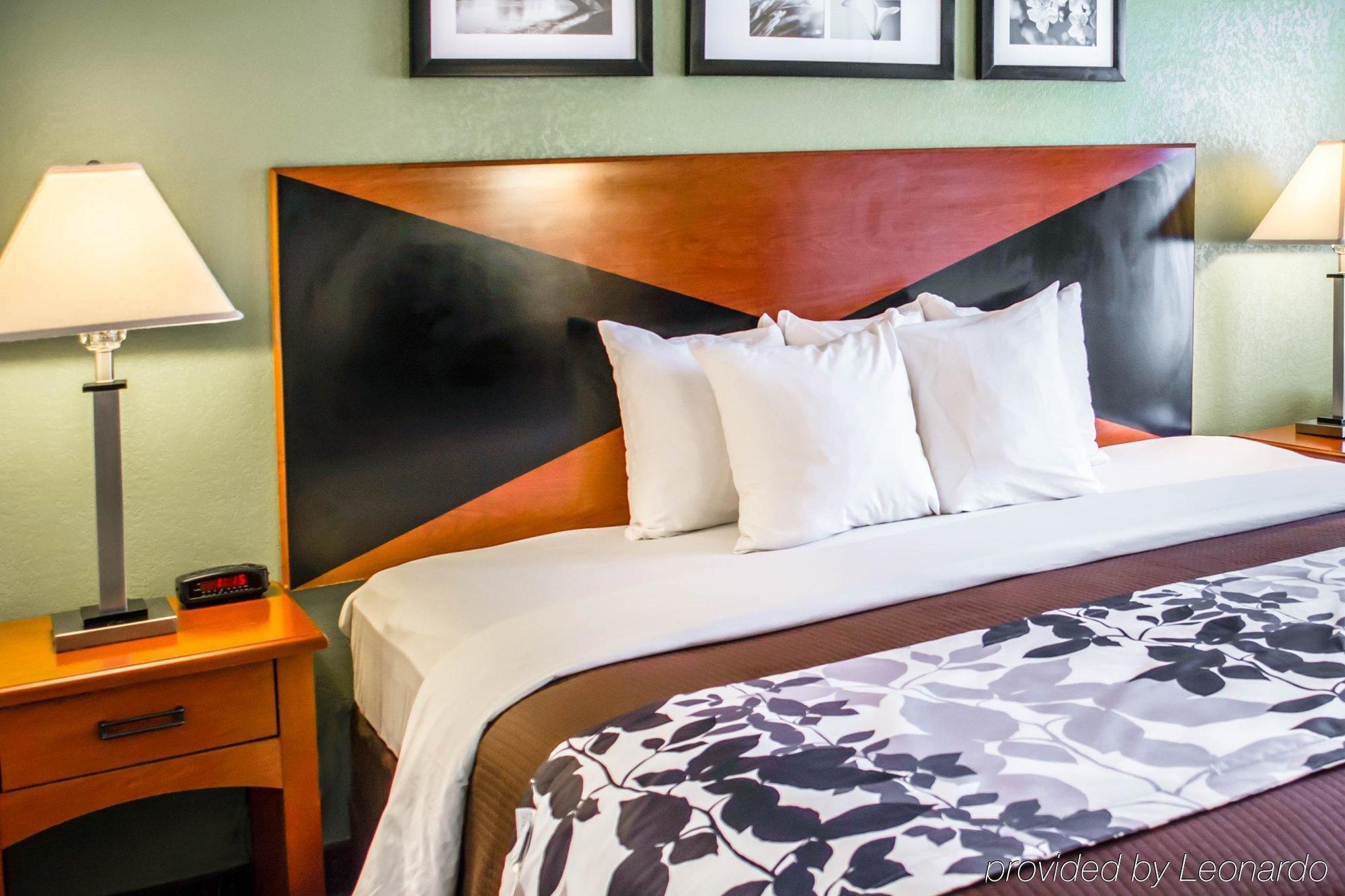 Comfort Inn Емпория Екстериор снимка